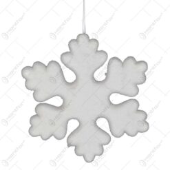 Decoratiune pentru agatat in forma de fulg de nea (Model 1)