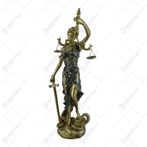 Statueta realizata din rasina - Femeie (Model 2)