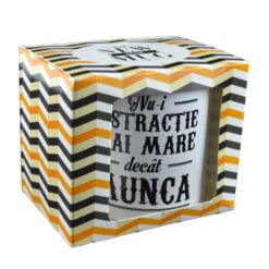 Cana ceramica Boss Mug 300 ml "Nu-i distractie mai mare decat munca"
