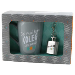 Cana ceramica 370 ml "Cel mai bun Coleg din lume" cu plosca mini hip breloc