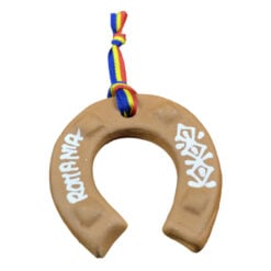 Decoratiune de agatat realizat din ceramica in forma de potcoava - Design Romania