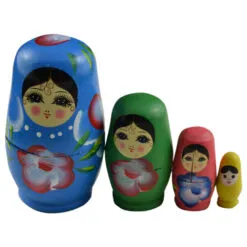 Set 4 papusi Matrioska realizate din lemn - Diverse modele