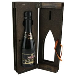 Suport lemn in forma de carte cu o sticla de vin 200 ml "25"