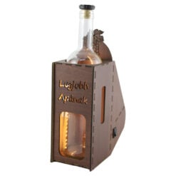 Suport din lemn cu LED si sticla vin "Legjobb apanak"