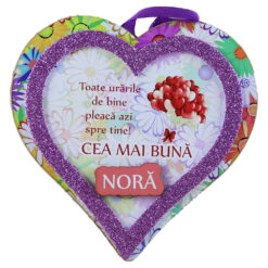 Magnet frigider din lemn Inima "Cea mai buna Nora..." 11 CM