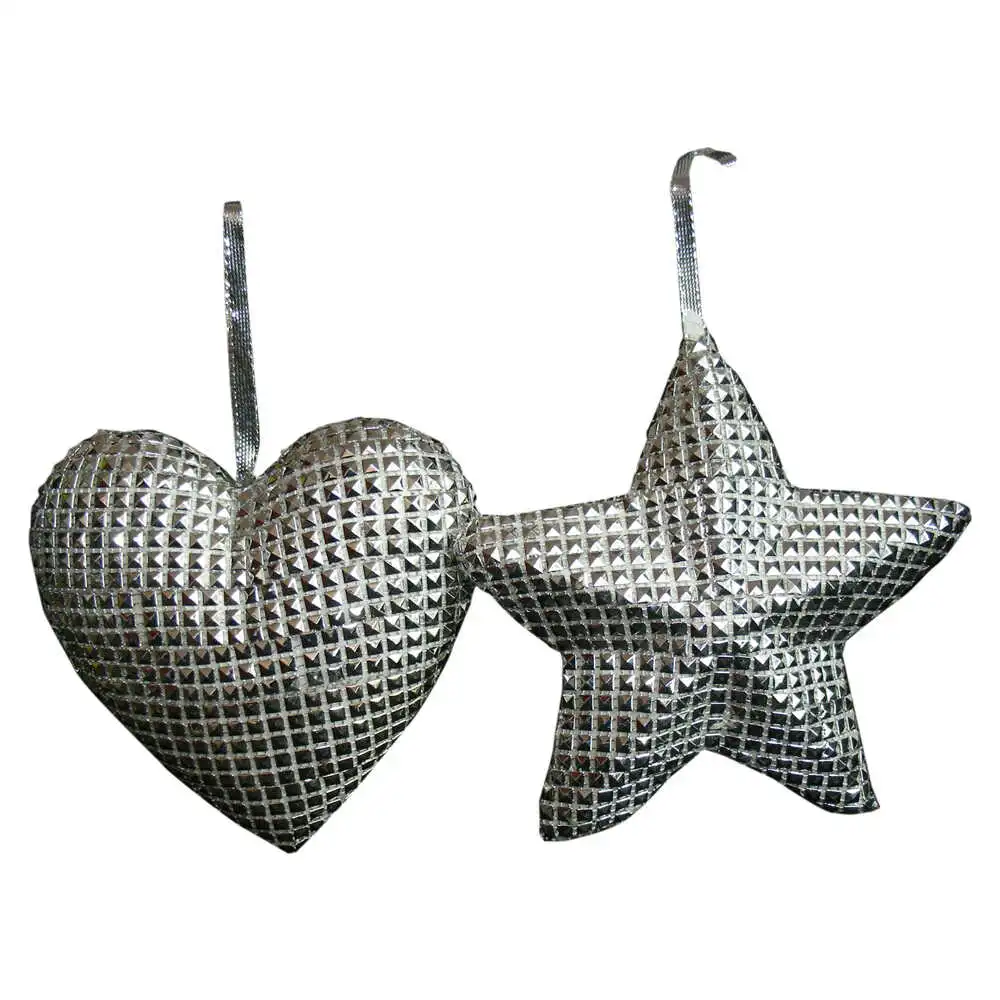 Decoratiune pentru bradul de craciun realizata din material plastic - 2 modele (Inima / Stea) Decoratiune pentru bradul de craciun realizata din material plastic - 2 modele (Inima / Stea)