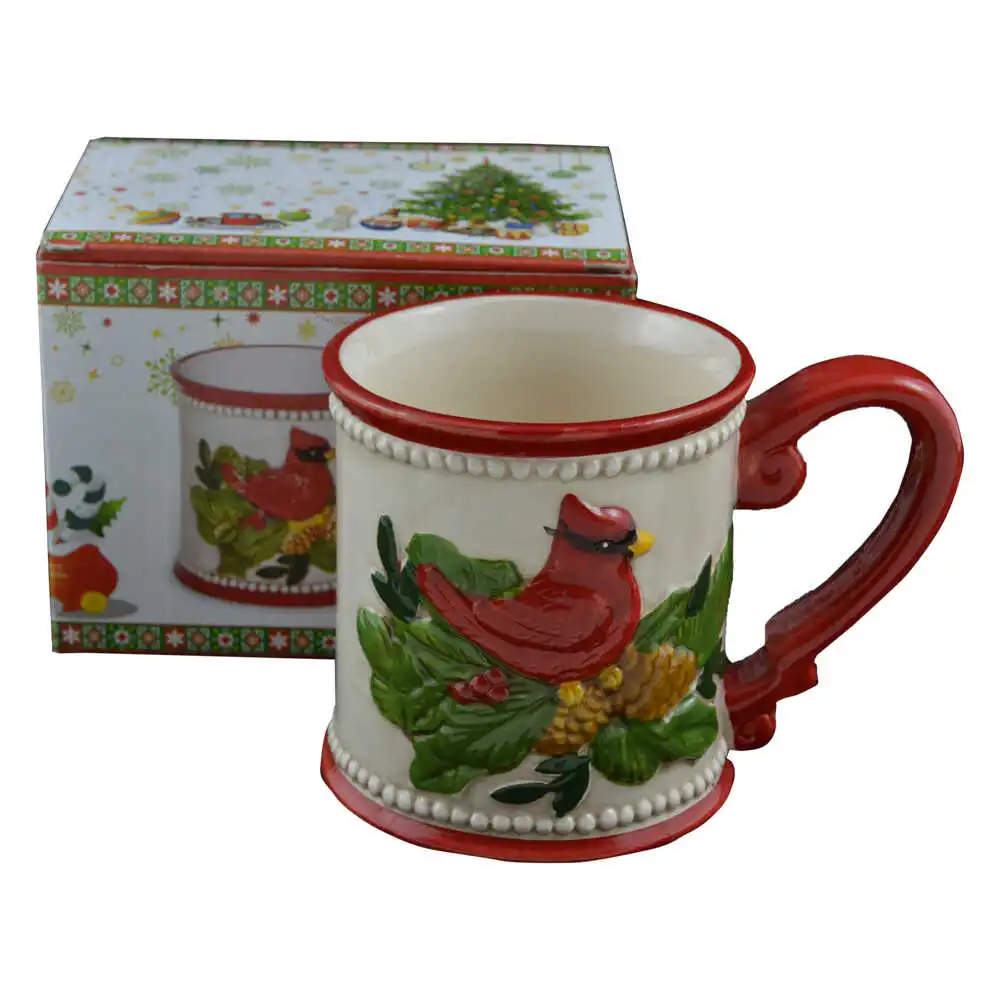 Cana Craciun din ceramica cu design pasare si con Cana Craciun din ceramica cu design pasare si con