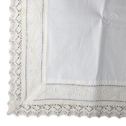 cu broderie