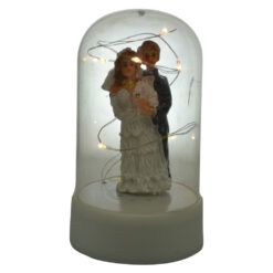 Mire si mireasa in glob decorat cu led