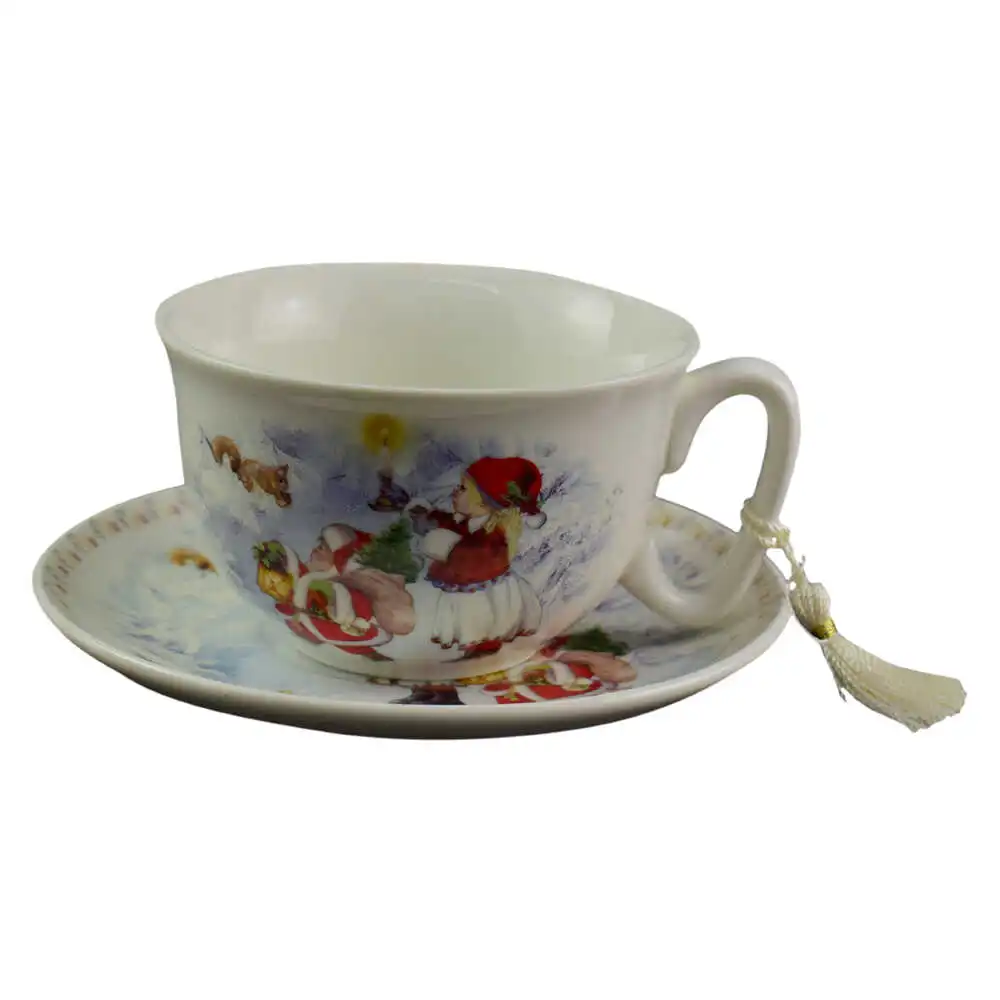 Ceasca cu farfurie de craciun din ceramica in cutie cadou Ceasca cu farfurie de craciun din ceramica in cutie cadou