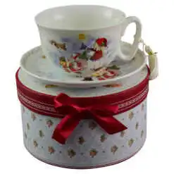 Ceasca cu farfurie de craciun din ceramica in cutie cadou