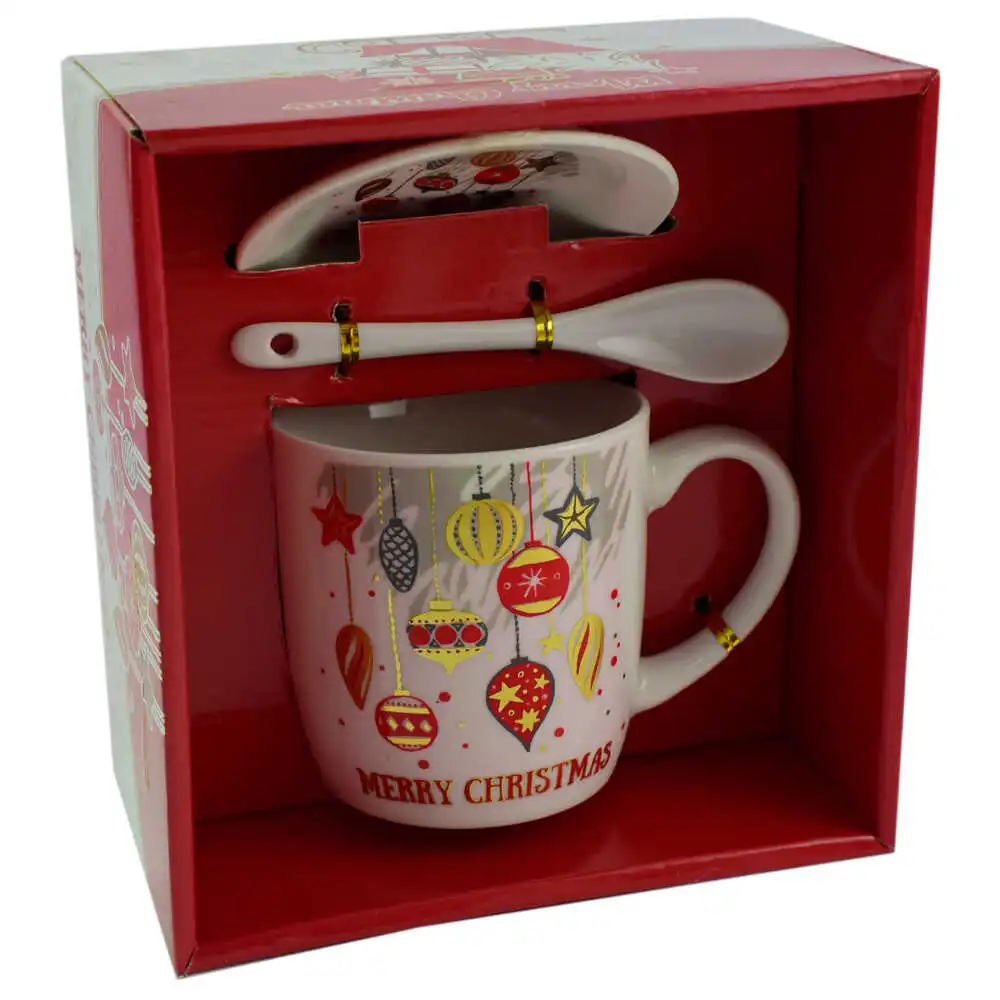 Set cana de craciun cu farfurie si lingura realizata din ceramica in cutie - Design Craciun - Diverse modele Set cana de craciun cu farfurie si lingura realizata din ceramica in cutie - Design Craciun - Diverse modele