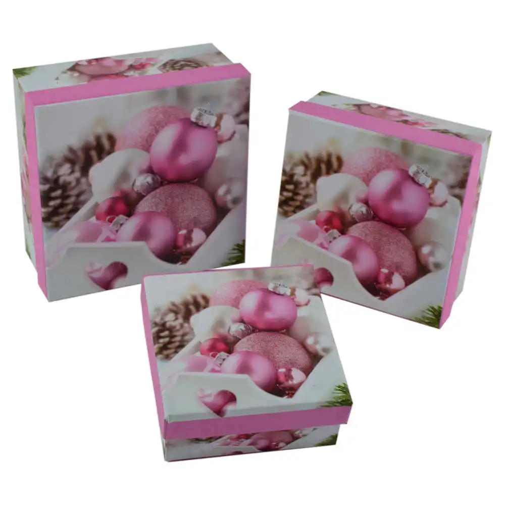 Set 3 cutii patrate pentru cadouri - Design Craciun - Diverse modele (Model 2) Set 3 cutii patrate pentru cadouri - Design Craciun - Diverse modele (Model 2)