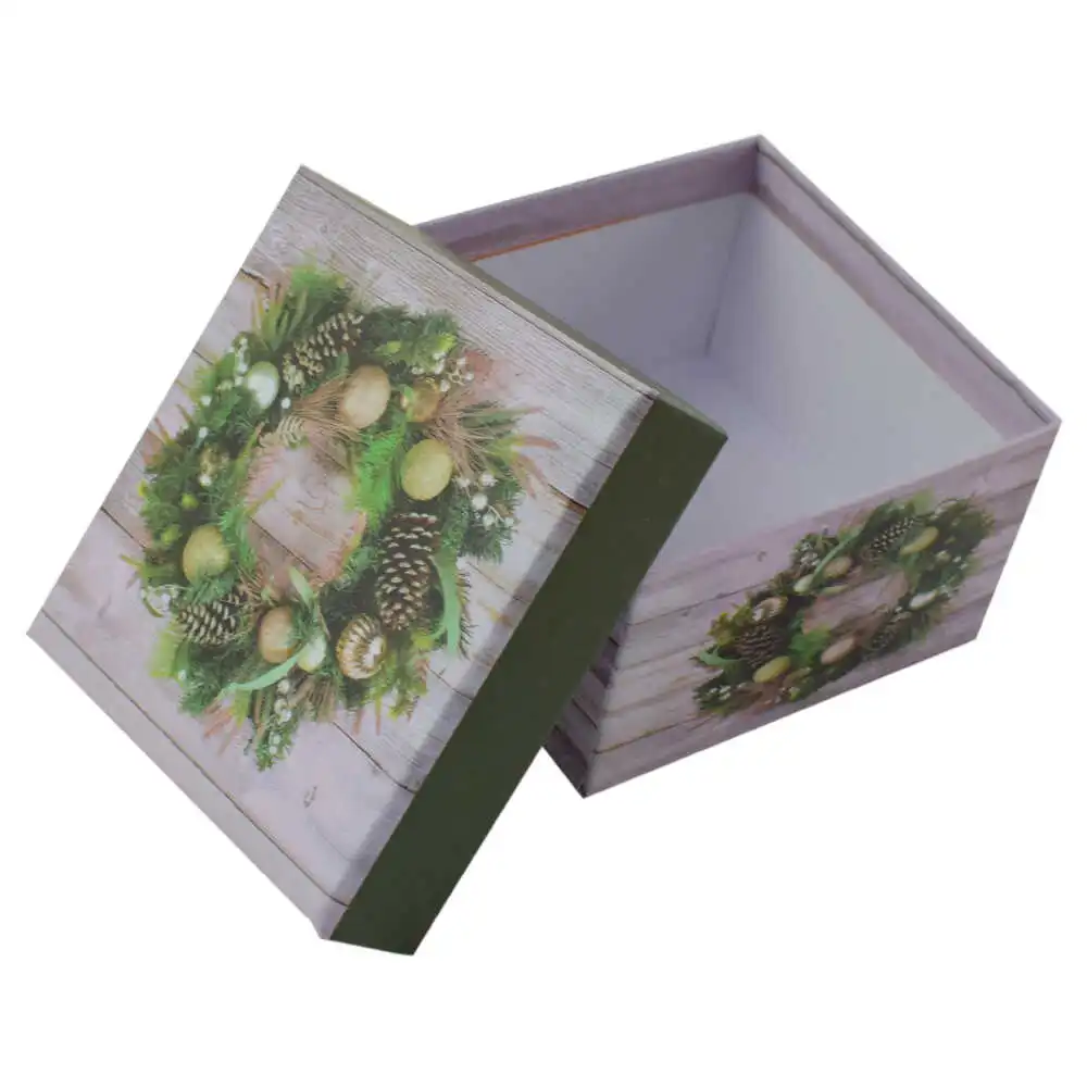 Cutie patrata pentru cadouri - Design Craciun - Diverse modele Cutie patrata pentru cadouri - Design Craciun - Diverse modele