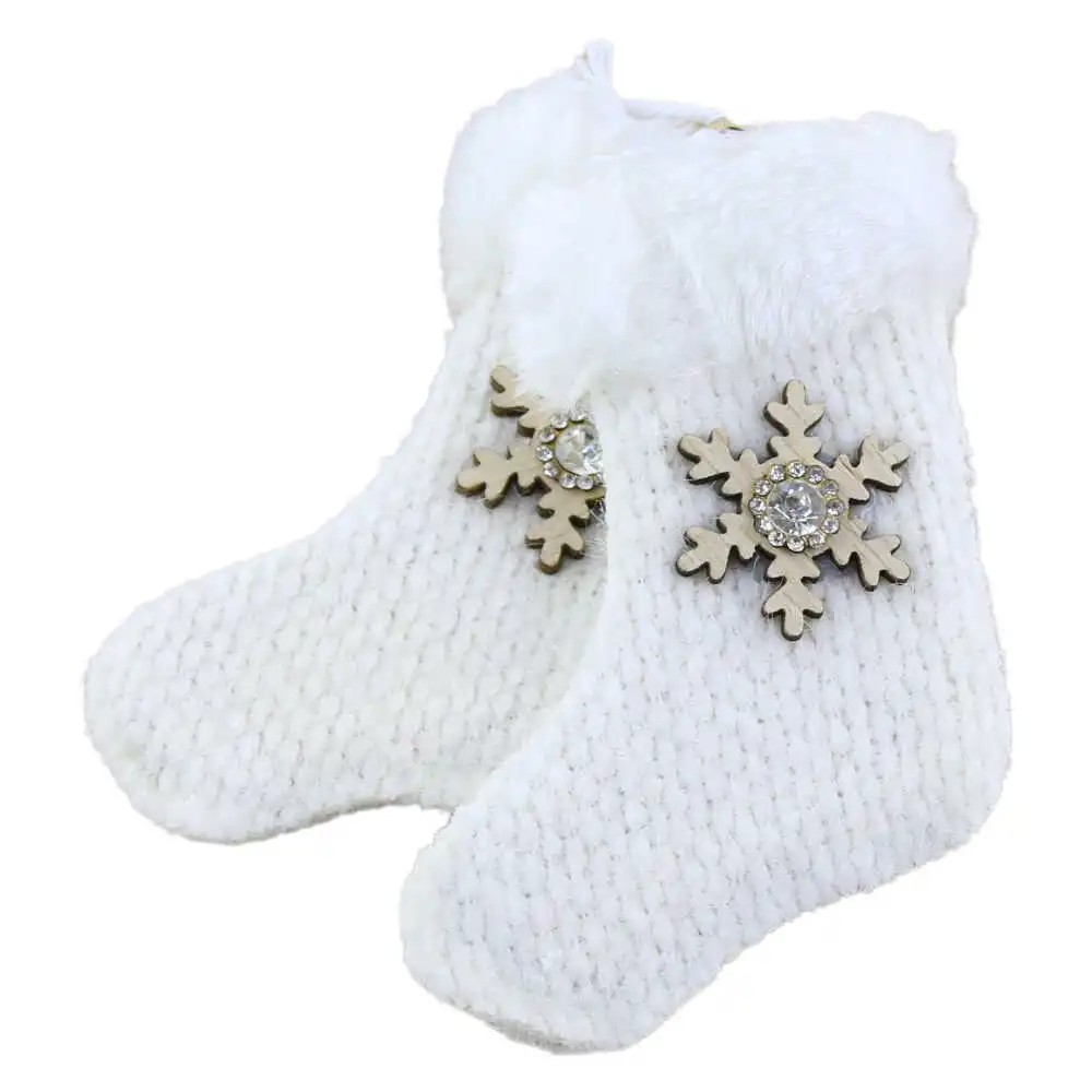 Ornament brad din lemn 10 CM Manusi/Sosete/Patine Ornament brad din lemn 10 CM Manusi/Sosete/Patine