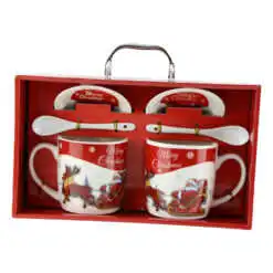 Set 2 cani cu farfurii si lingurite din ceramica ?Merry Christmas?- Mos Craciun pe sanie