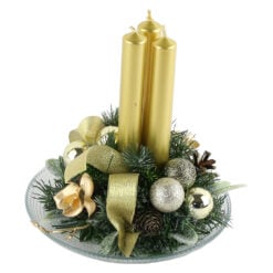 Aranjament floral de Craciun cu 3 lumanari 19 CM