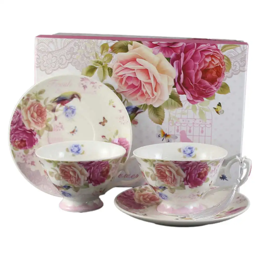 Set 2 cesti din ceramica cu farfurii Set 2 cesti din ceramica cu farfurii