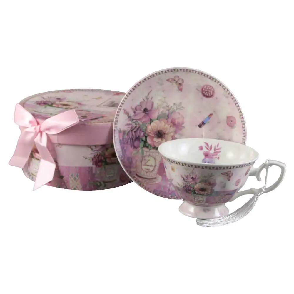 Ceasca cu farfurie Ceasca cu farfurie