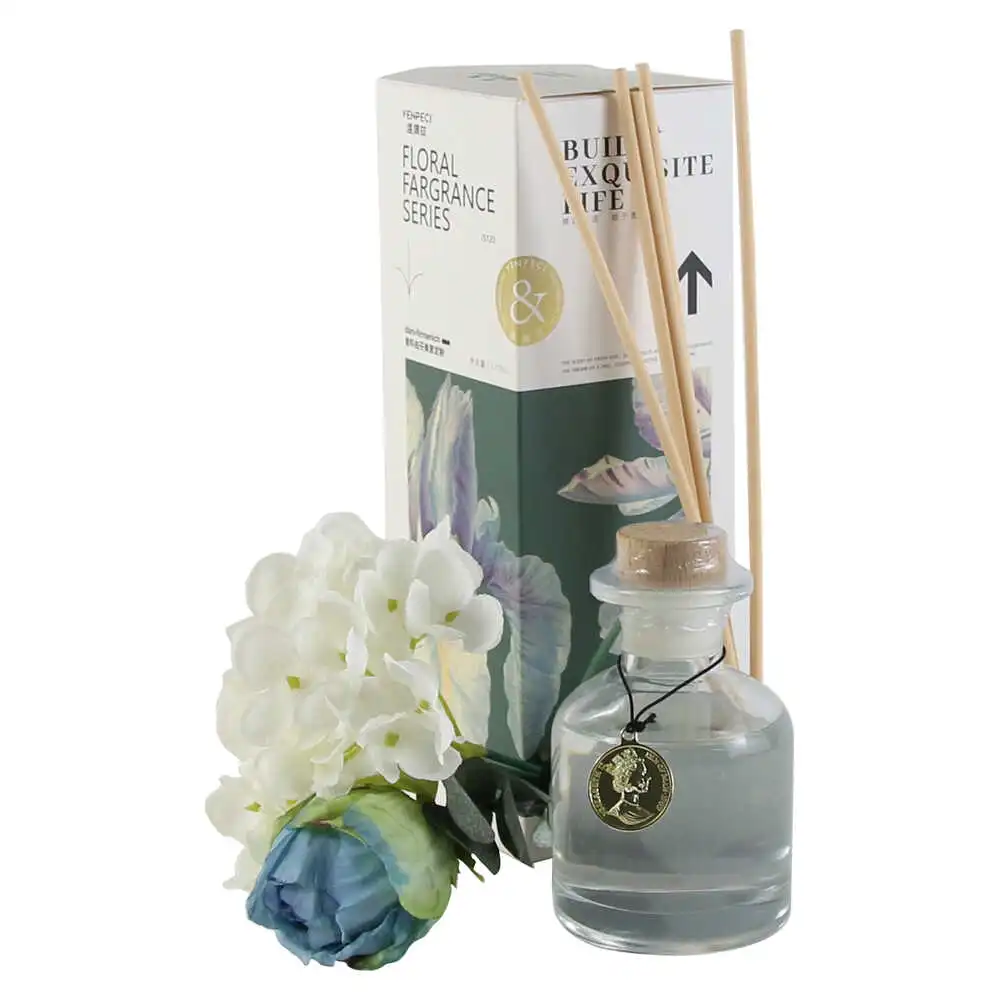 Difuzor parfum cu betisoare si flori 120 ml Floral Fragrance Difuzor parfum cu betisoare si flori 120 ml Floral Fragrance