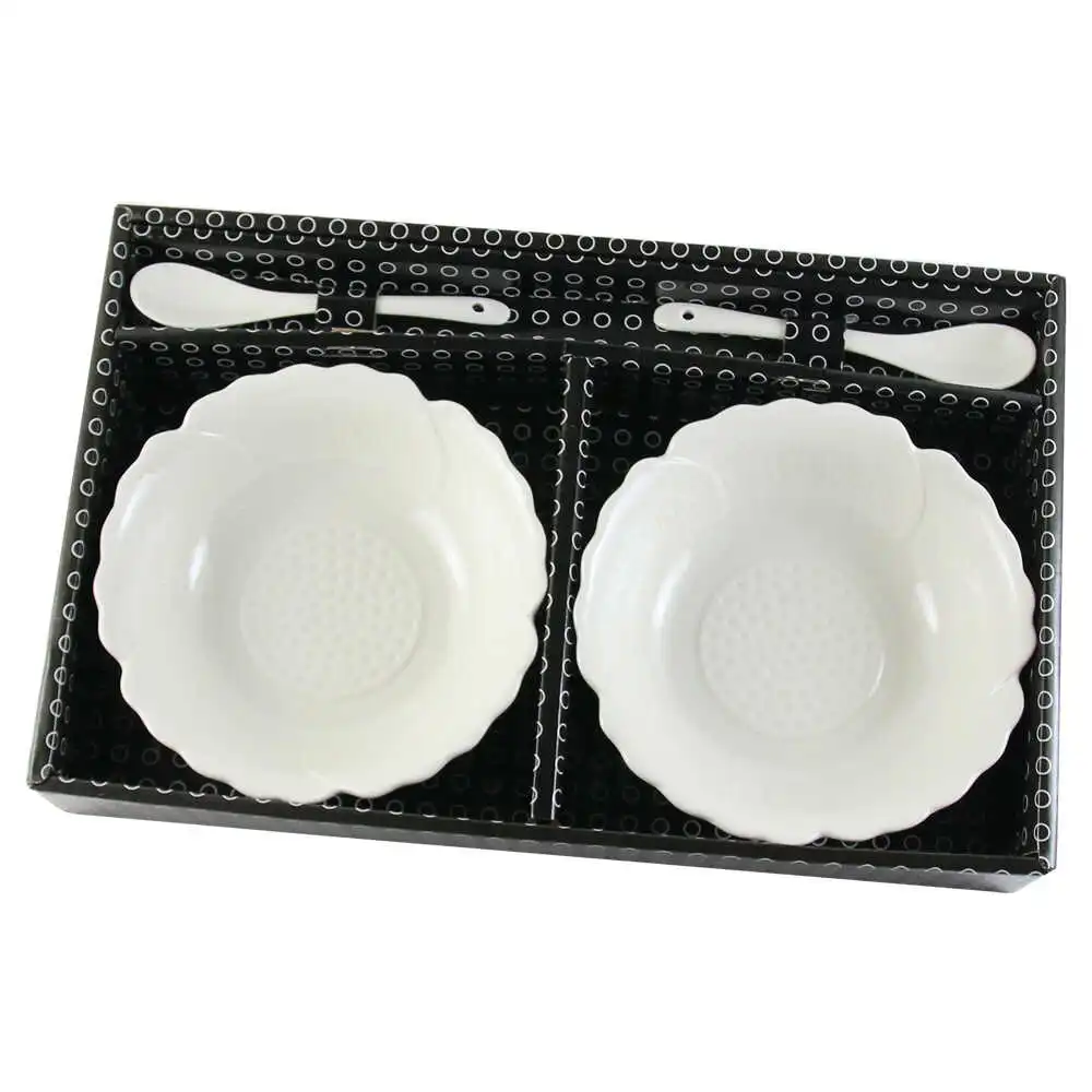 Set 2 boluri din portelan cu lingurite