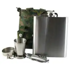 Set cadou pentru barbati Plosca cu briceag si pahar pliabil