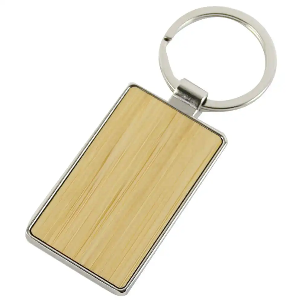 Breloc pentru personalizare din lemn si metal