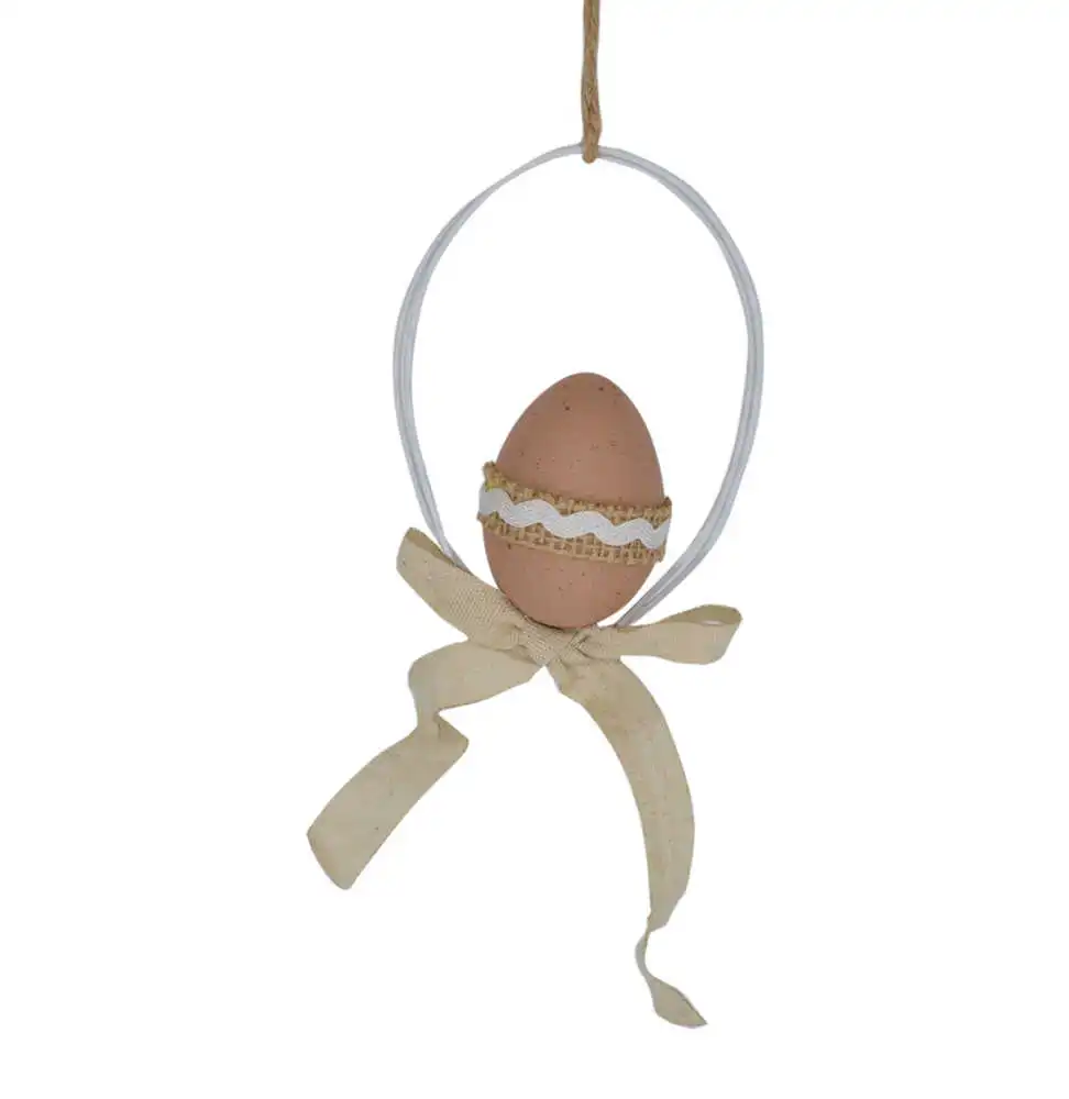 Decoratiune de agatat cu ou pentru Pasti 12 CM - Design cu panza si fundita Decoratiune de agatat cu ou pentru Pasti 12 CM - Design cu panza si fundita