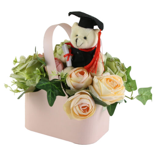 Aranjament floral pentru Absolvire cu ursulet si trandafiri 25x25 CM