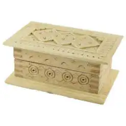 Cutie sculptata din lemn 16x10x7 CM