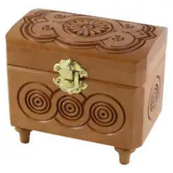 Cutie sculptata din lemn 12x8x10 CM