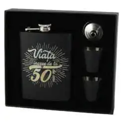 Set cadou "Viata incepe de la 50 de ani" Plosca cu palnie si 4 pahare