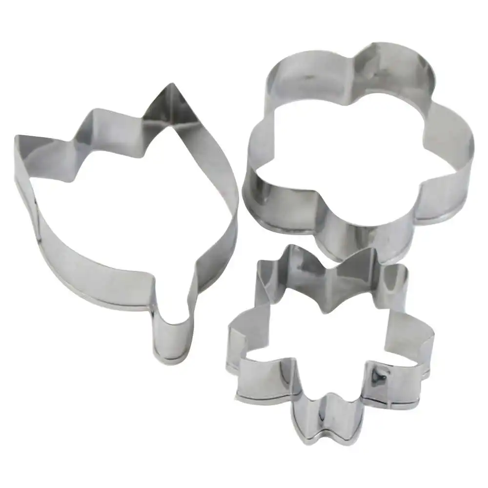 Set 3 forme Floare pentru prajituri 6/7 CM Set 3 forme Floare pentru prajituri 6/7 CM