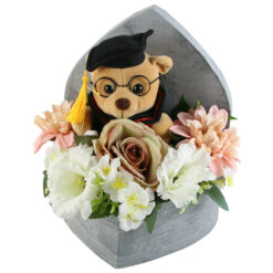 Aranjament floral pentru Absolvire cu ursulet si trandafiri 27x17 CM