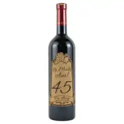 Vin rosu 750 ml "45 La multi ani! Cu drag" cu eticheta personalizata din pluta
