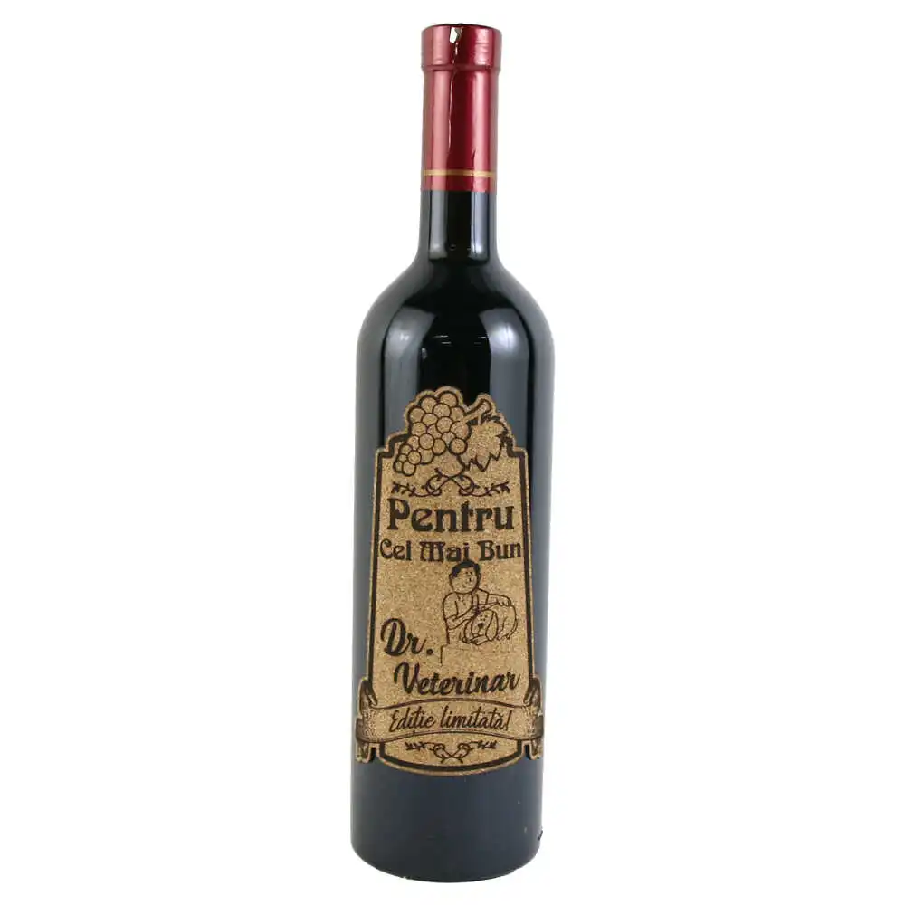 Vin rosu 750 ml "Pentru cel mai bun Dr. Veterinar" cu eticheta personalizata din pluta