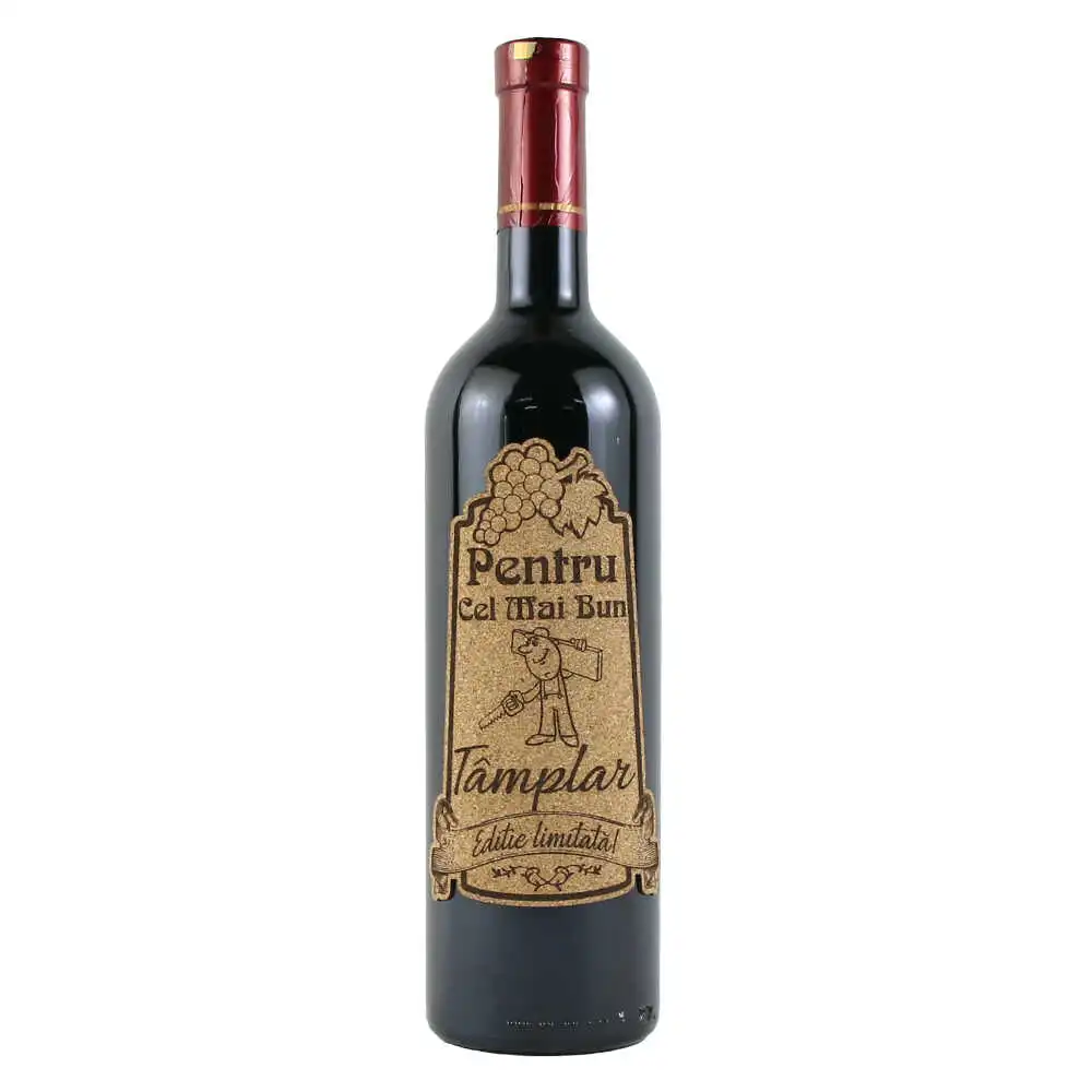 Vin rosu 750 ml "Pentru cel mai bun Tamplar" cu eticheta personalizata din pluta