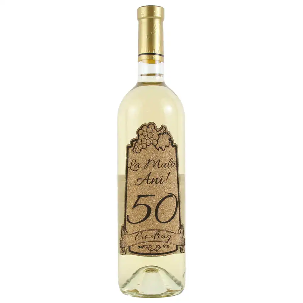 Vin alb 750 ml "50 La multi ani! Cu drag" cu eticheta personalizata din pluta Vin alb 750 ml "50 La multi ani! Cu drag" cu eticheta personalizata din pluta