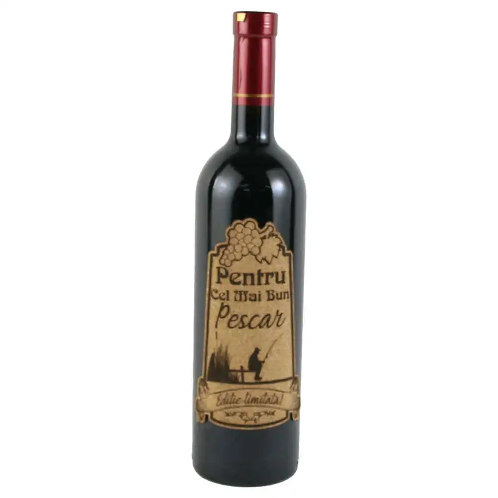 Vin rosu 750 ml "Pentru cel mai bun Pescar" cu eticheta personalizata din pluta Vin rosu 750 ml "Pentru cel mai bun Pescar" cu eticheta personalizata din pluta