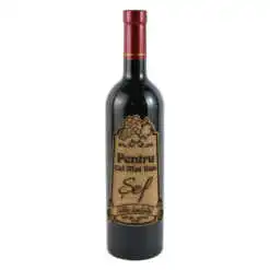 Vin rosu 750 ml "Pentru cel mai bun Sef" cu eticheta personalizata din pluta