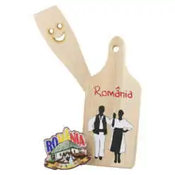 Set ustensile bucatarie din lemn cu magnet frigider "Romania"