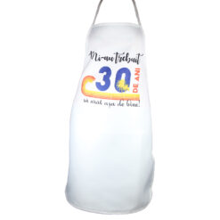 Sort de bucatarie "Mi-au trebuit 30 de ani sa arat asa de bine"