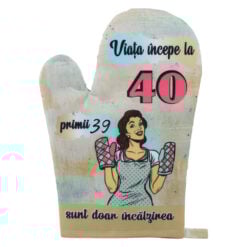 Manusa de bucatarie "Viata incepe la 40"