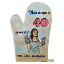 Manusa de bucatarie "Viata incepe la 40 ..."