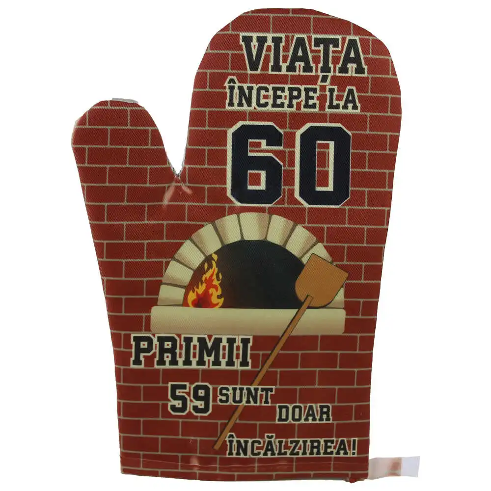 Manusa de bucatarie "Viata incepe la 60"