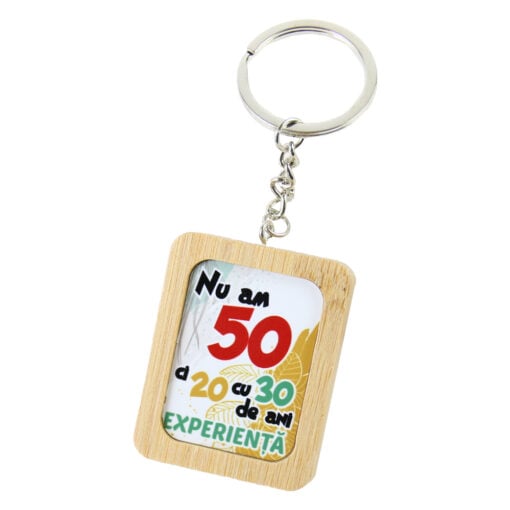 Breloc din bambus "Nu am 50..."
