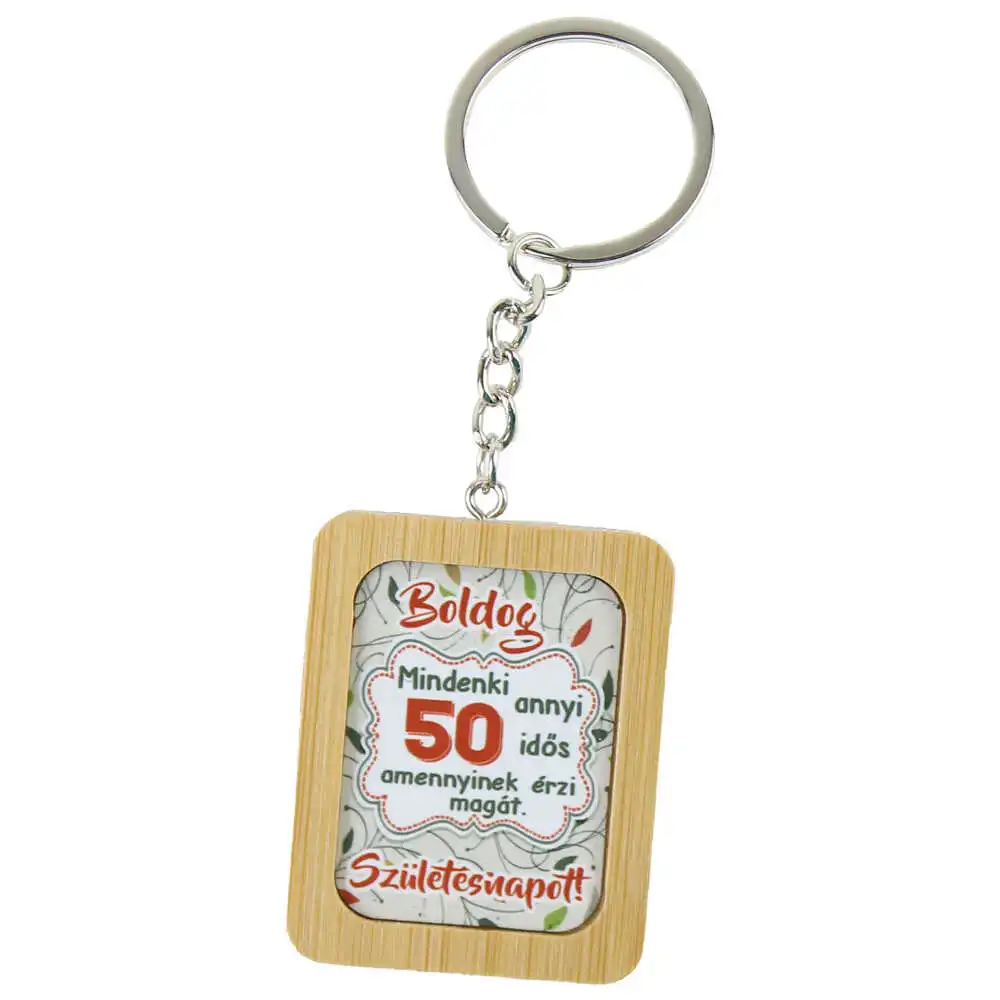 Breloc din bambus "Boldog 50. Szuletesnapot!" 4x5 CM Breloc din bambus "Boldog 50. Szuletesnapot!" 4x5 CM