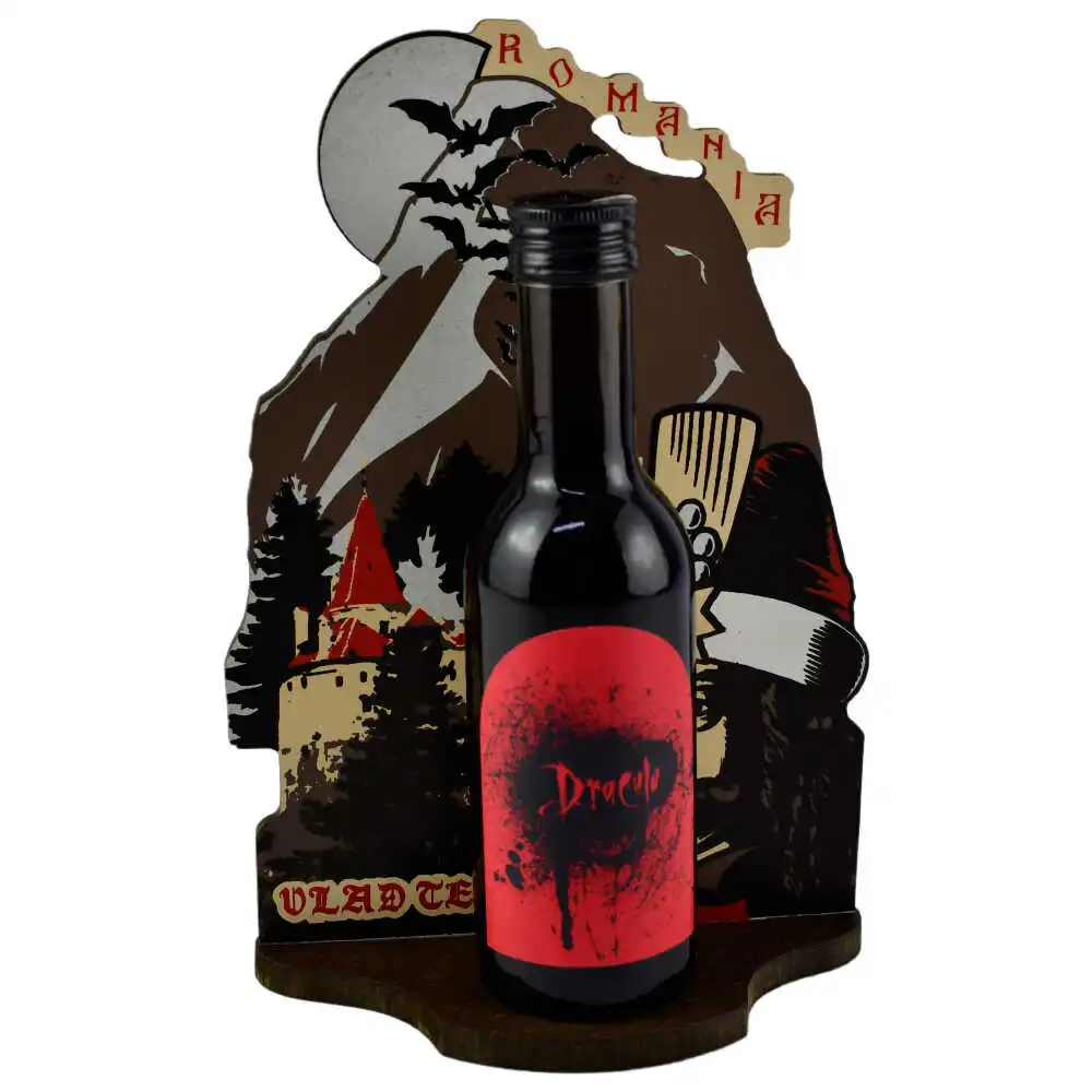 Suport realizat din lemn cu bautura fixata cu franghie Suport realizat din lemn cu bautura fixata cu franghie