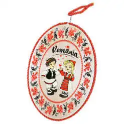Decor perete oval din ceramica Romania 14 x 20 cm Copii in port traditional
