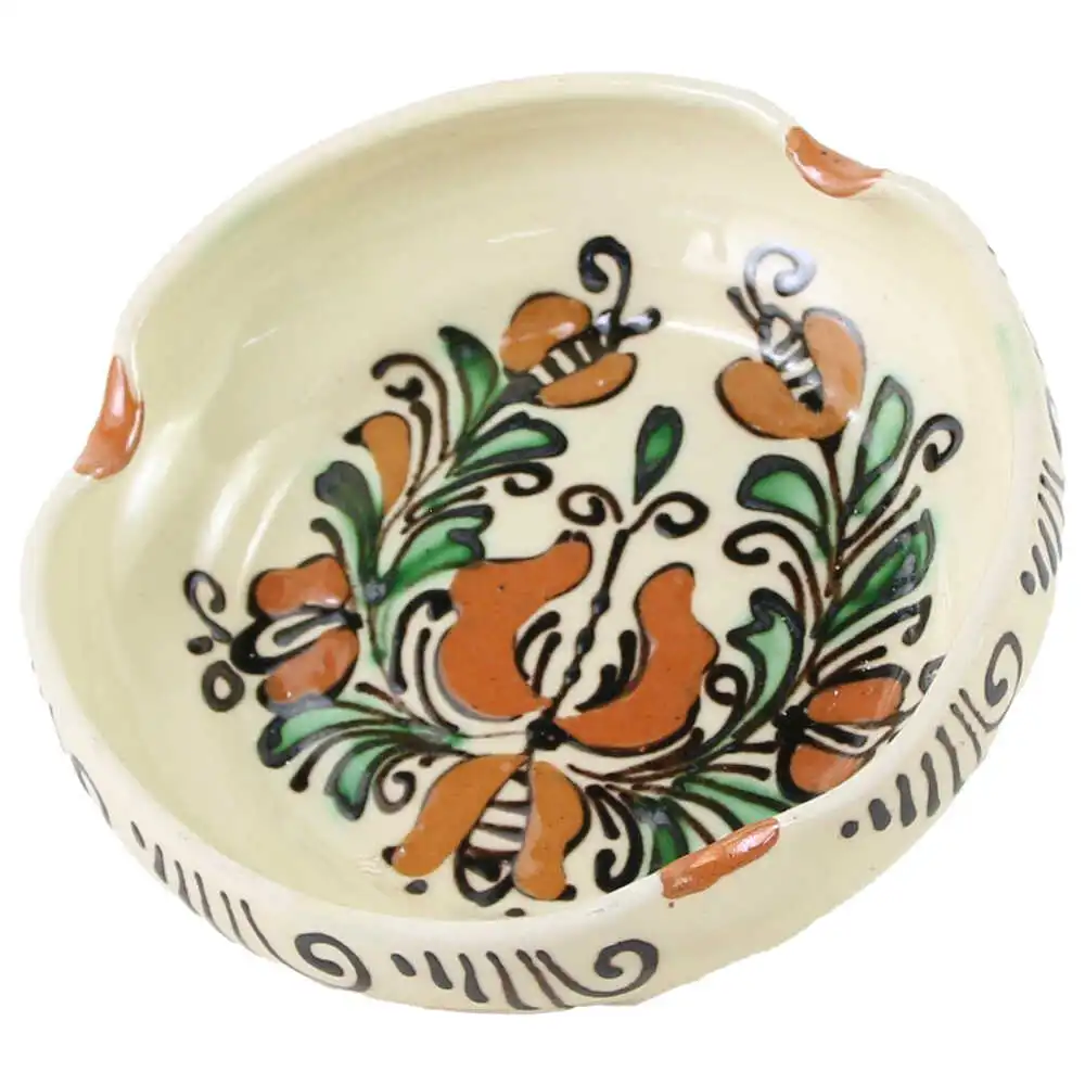 Scrumiera din ceramica de Corund cu motive traditionale Scrumiera din ceramica de Corund cu motive traditionale